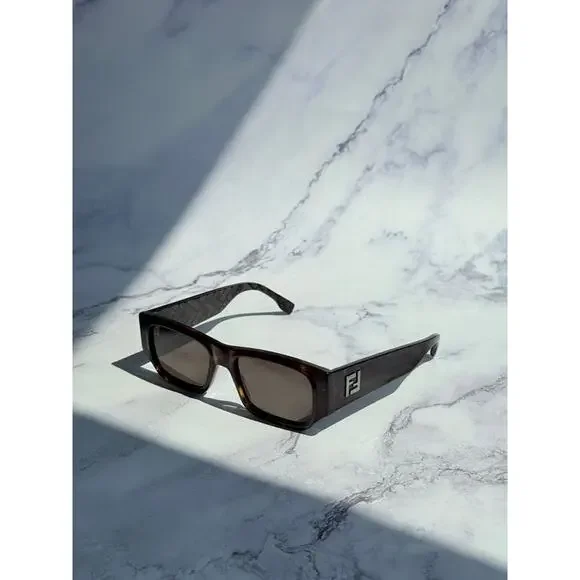 NEW Fendi FE40144I Brown Unisex Sunglasses